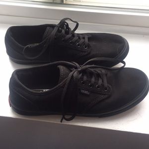 Black Vans Size 7